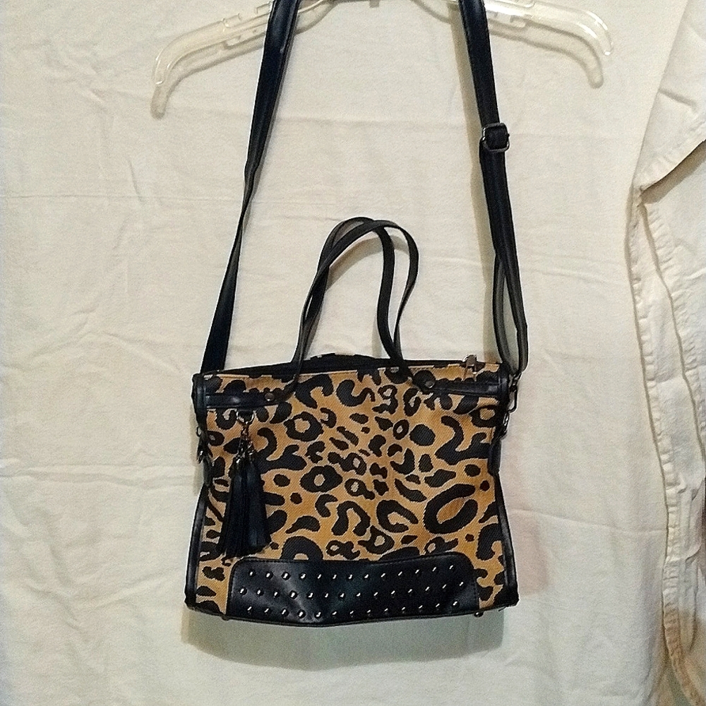 💗5/$25 Brand new animal print cross body faux leather women's bag